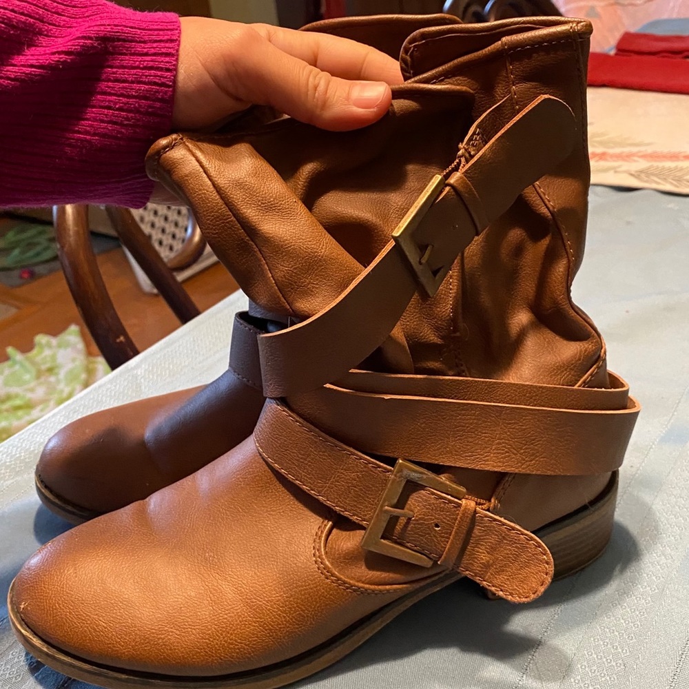 Vegan leather slouch boots size 8